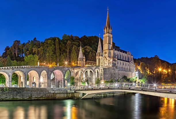 T1 Bis Cosy Proche Gare Lägenhet Lourdes Exteriör bild