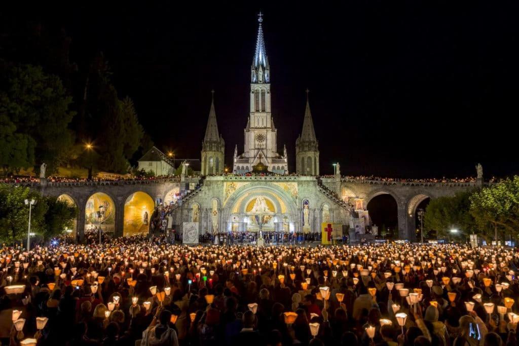 T1 Bis Cosy Proche Gare Lägenhet Lourdes Exteriör bild